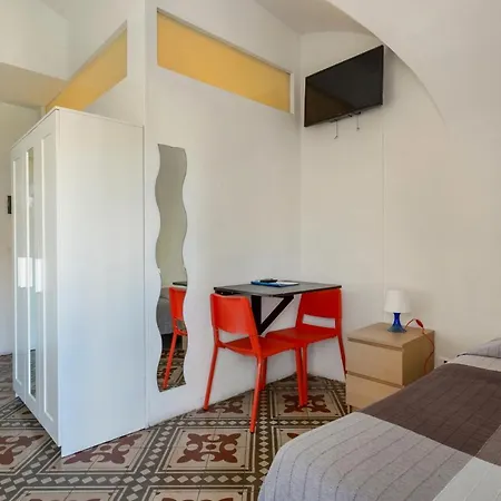 Penzion Da Gianni E Lucia With Bathroom In The Center Katánie