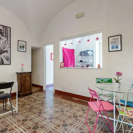 Da Gianni E Lucia With Bathroom In The Center Катания