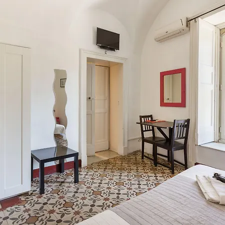 Da Gianni E Lucia With Bathroom In The Center 3* Катания