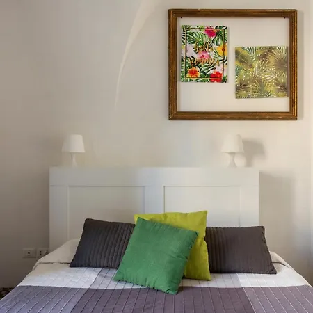 Гостевой дом Da Gianni E Lucia With Bathroom In The Center Катания