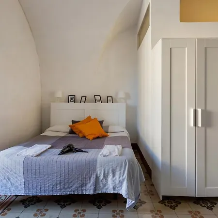 Da Gianni E Lucia With Bathroom In The Center Pensjonat Katania