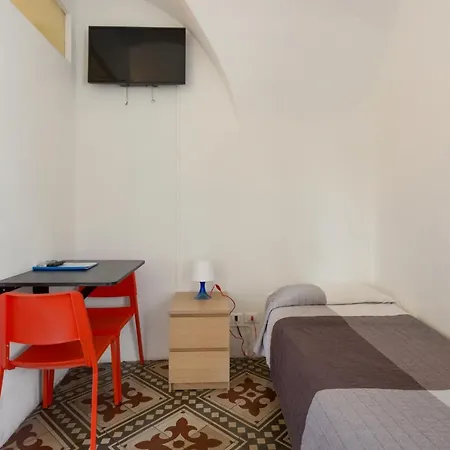 Da Gianni E Lucia With Bathroom In The Center