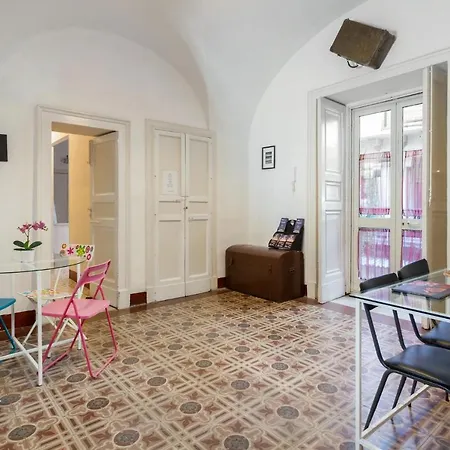 Da Gianni E Lucia With Bathroom In The Center