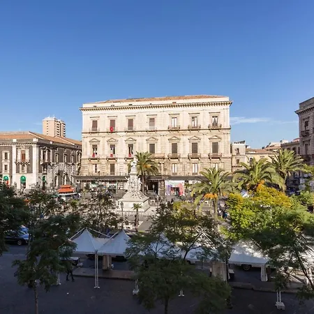 Da Gianni E Lucia With Bathroom In The Center Гостевой дом Катания