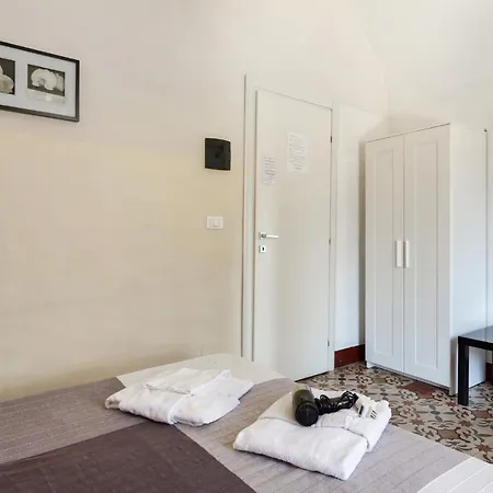 Da Gianni E Lucia With Bathroom In The Center