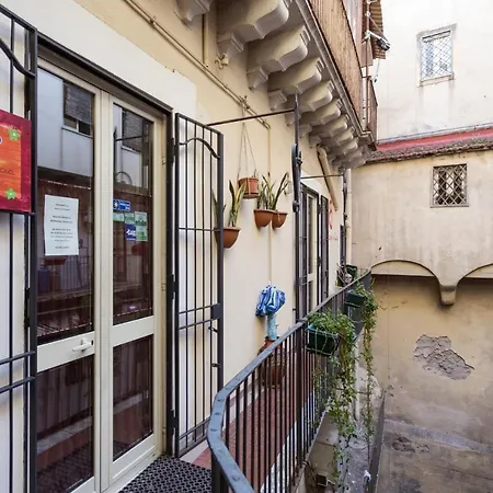 Da Gianni E Lucia With Bathroom In The Center Pensjonat Katania